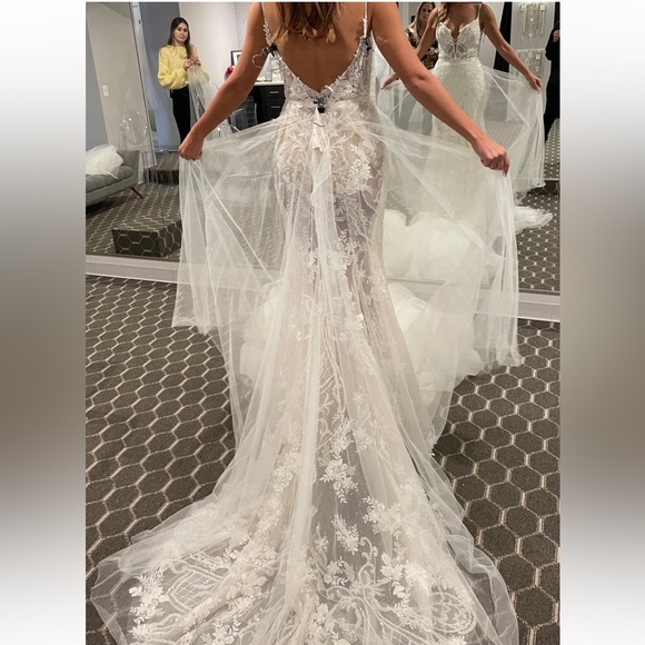 Enzoani Phoebe Wedding gown - brand new, never worn, never altered. - Picture 7 of 9